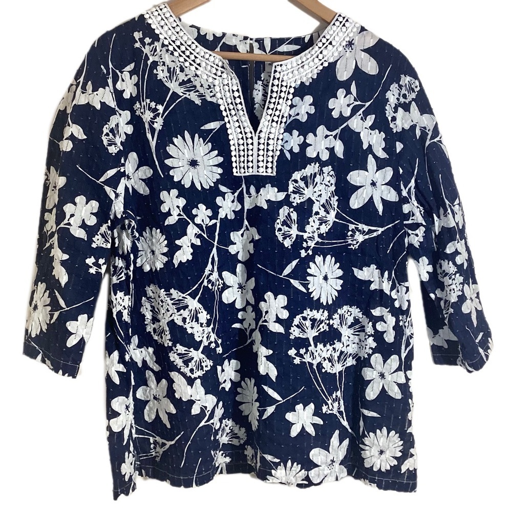 Alfred Dunner Swiss Dot Floral Crochet Top Size 18